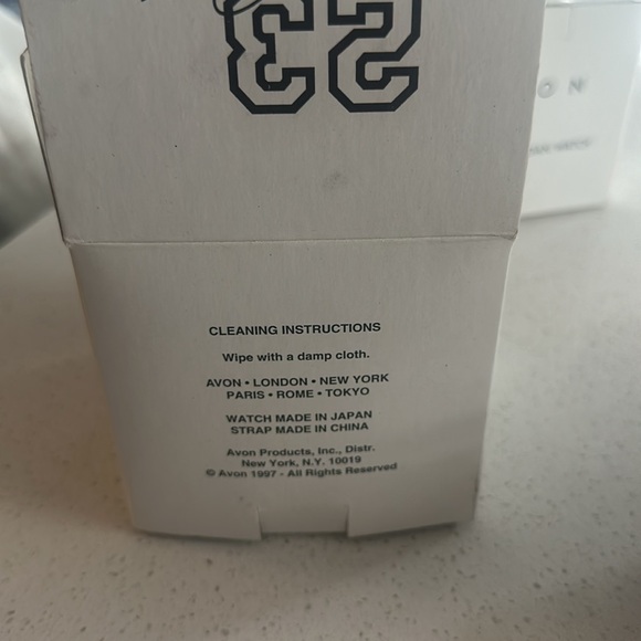 Avon Michael Jordan Watch “NEW” 1997 - Picture 3 of 3